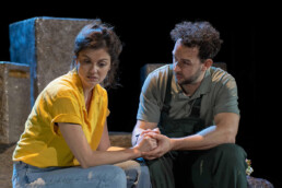 Tout contre la terre - Theatre des Beliers