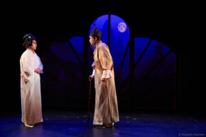 Mulan, un conte moderne et musical À partir de 5 ans Écrit par Guillaume Bouchède et Frédéric Chevaux Mis en scène par Guillaume Bouchède, MOLIÈRE du jeune public 2025 Theatre des Beliers