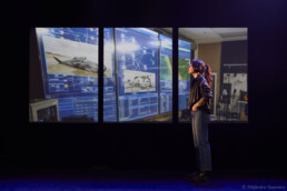 La Zone Indigo - Theatre des Beliers - de Mélody Mourey . Avec : Azad Boutella, Ariane Brousse, Guillaume Ducreux, Olivier Faliez, Marie Montoya, Lara Tavella